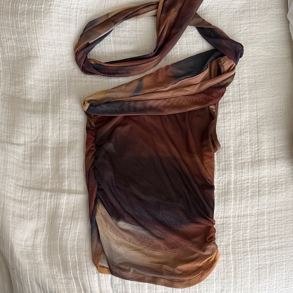 One-Shoulder Top - Picture 2 of 3